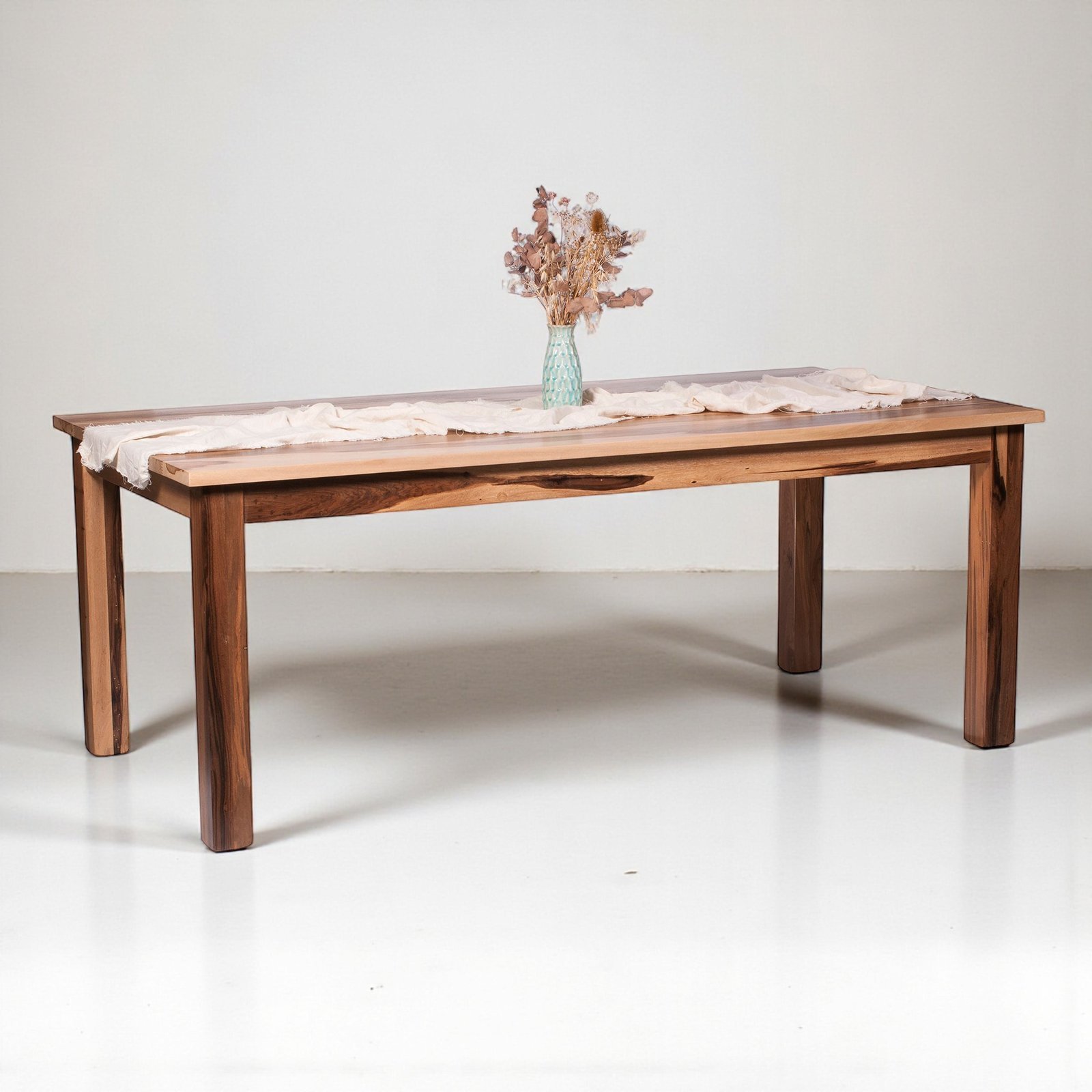 Mesa Maciza Guayubira